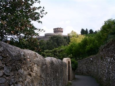 Volterra: la forteresse médiévale
actuellement utilisée comme prison.

